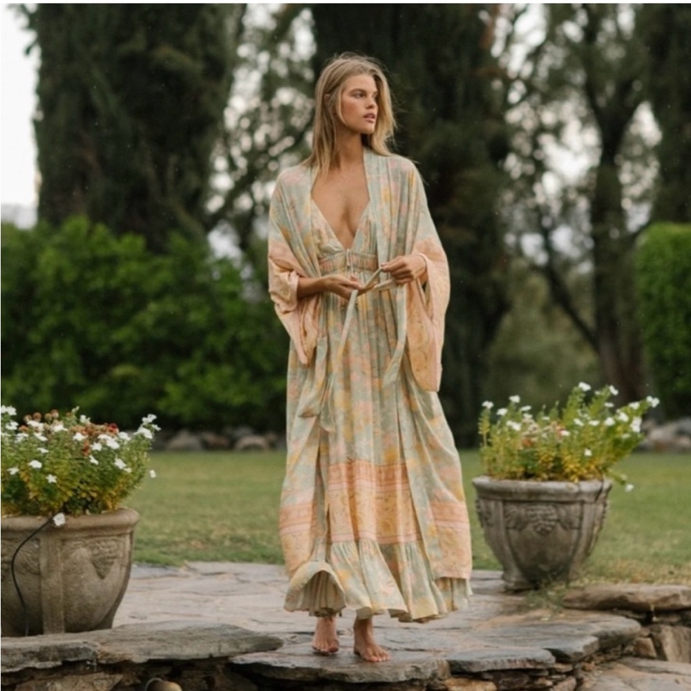 EUC Spell Floral & butterfly Kimono Robe